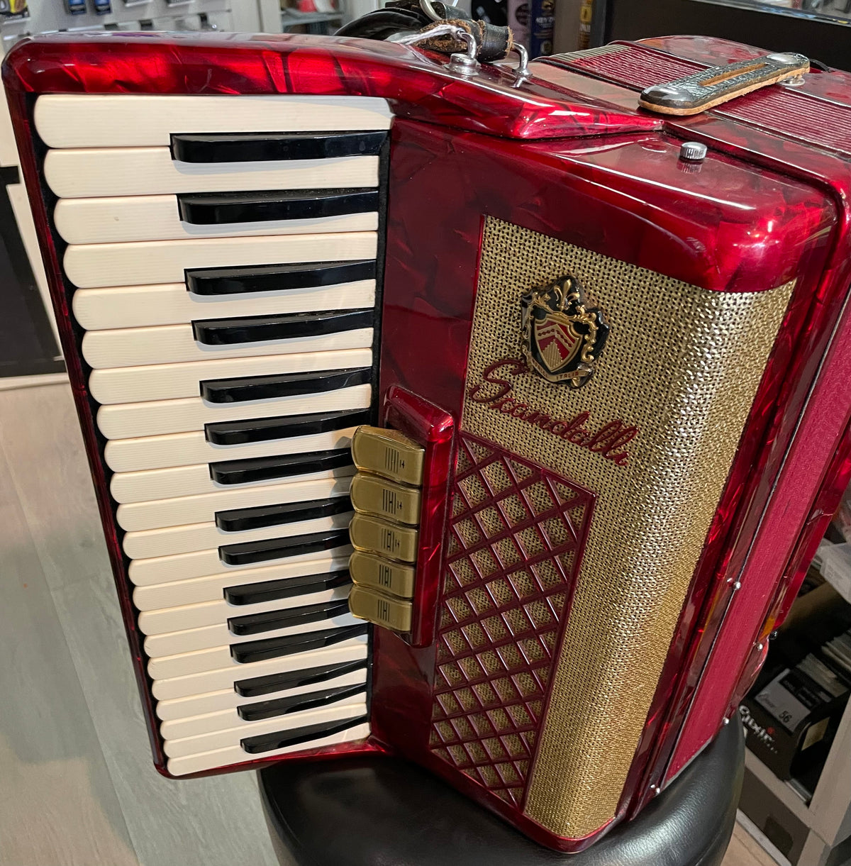 Scandalli 80 Bass L139/76 Piano Accordion | Second-Hand