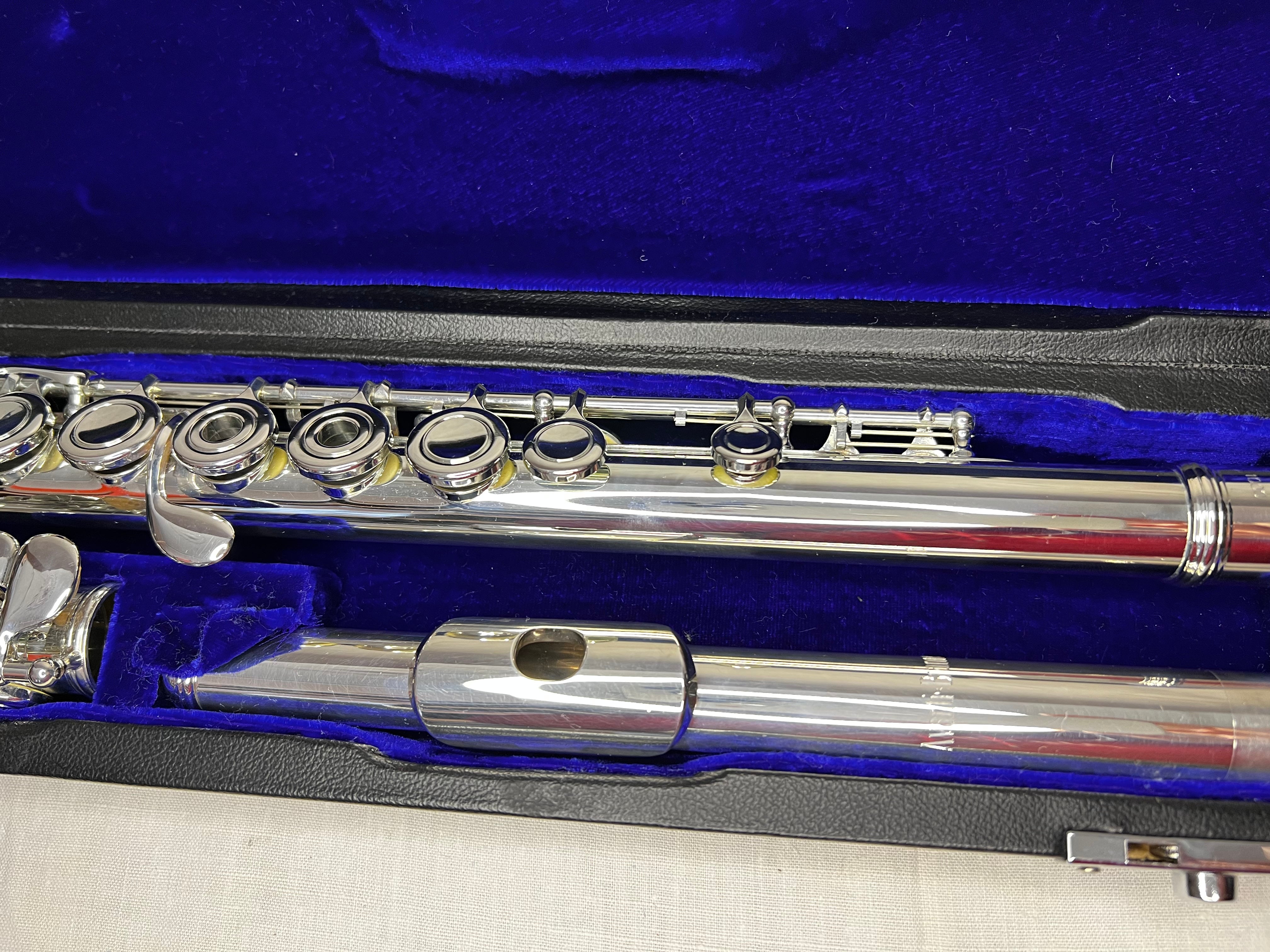 Avanti 1000BIF Sterling Silver Flute USA Serial #07**408