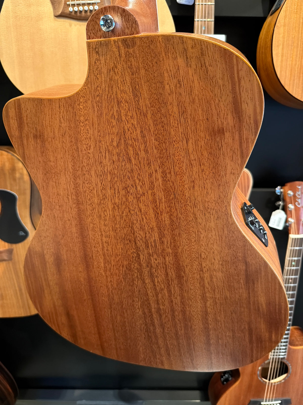 Cole Clark Studio AN1EC Spruce Mahogany w/ Heavy Duty Gig Bag