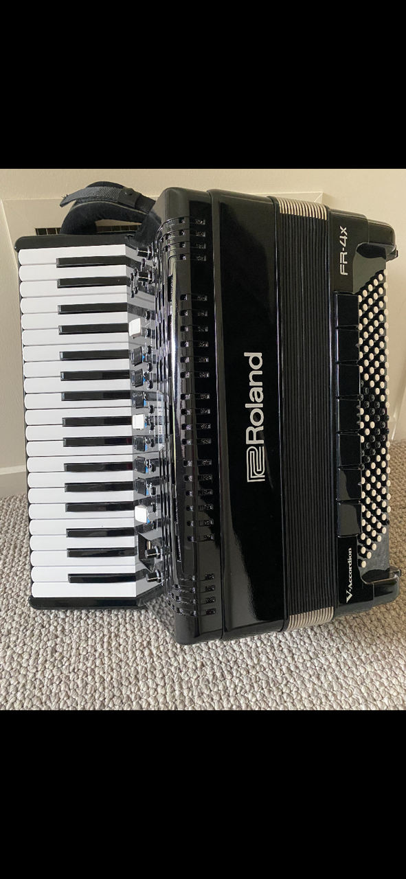 Roland FR-4X 120 Bass V-Accordion (pre-loved)