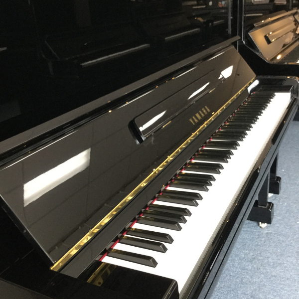 Yamaha U300 Upright Piano, Second-Hand
