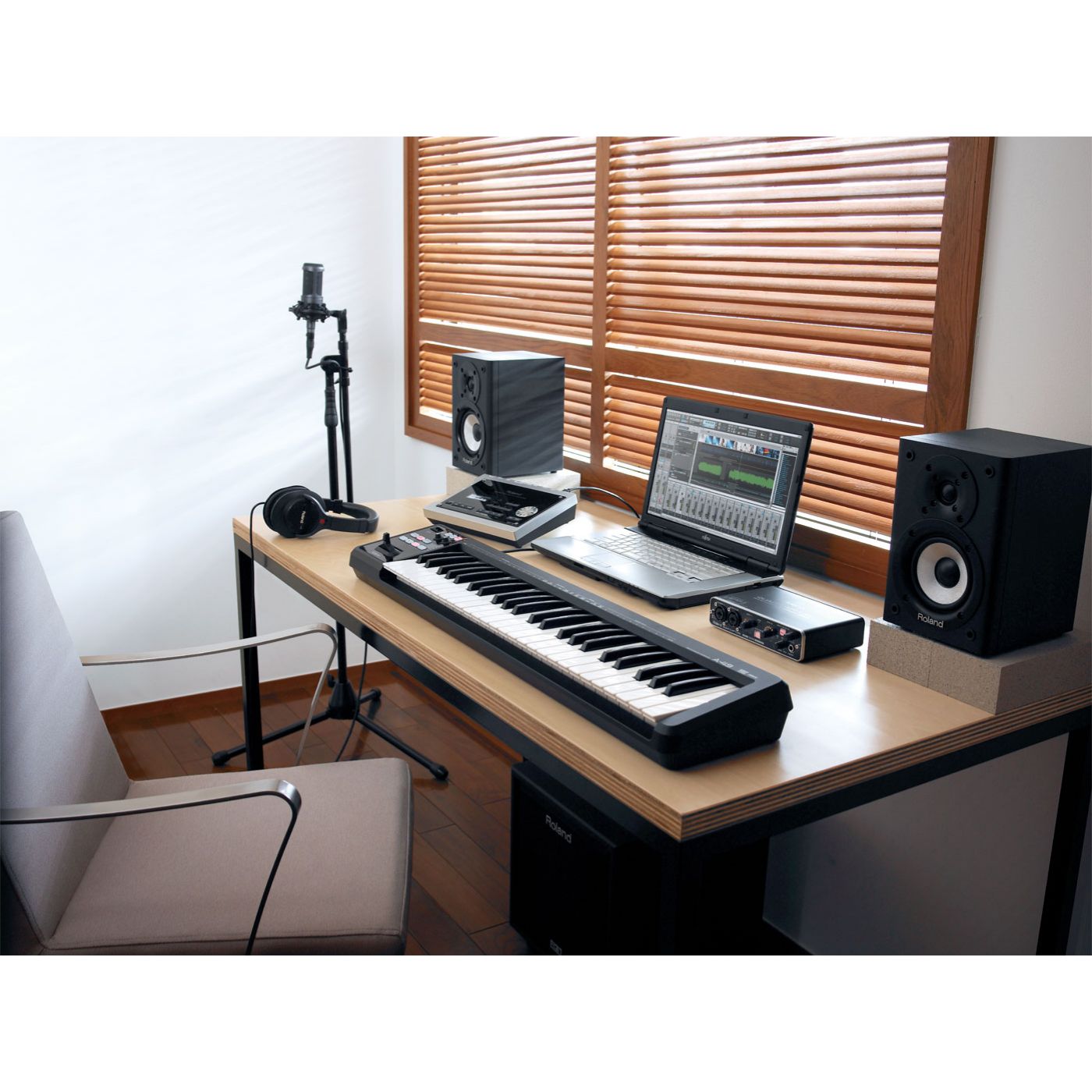 Roland A-49 MIDI Keyboard Controller